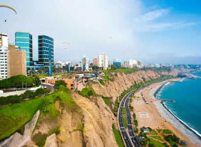 City Tour in Lima - Colonial and Modern Walk