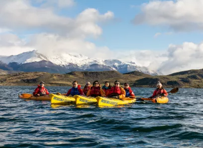 Kayak in Eberhard Fjord