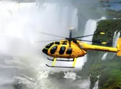 Rundflug über den Iguazu Wasserfällen